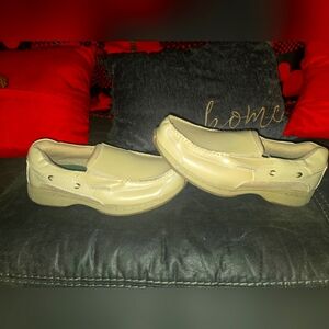 Khaki Dr. Sholls Size 10.5